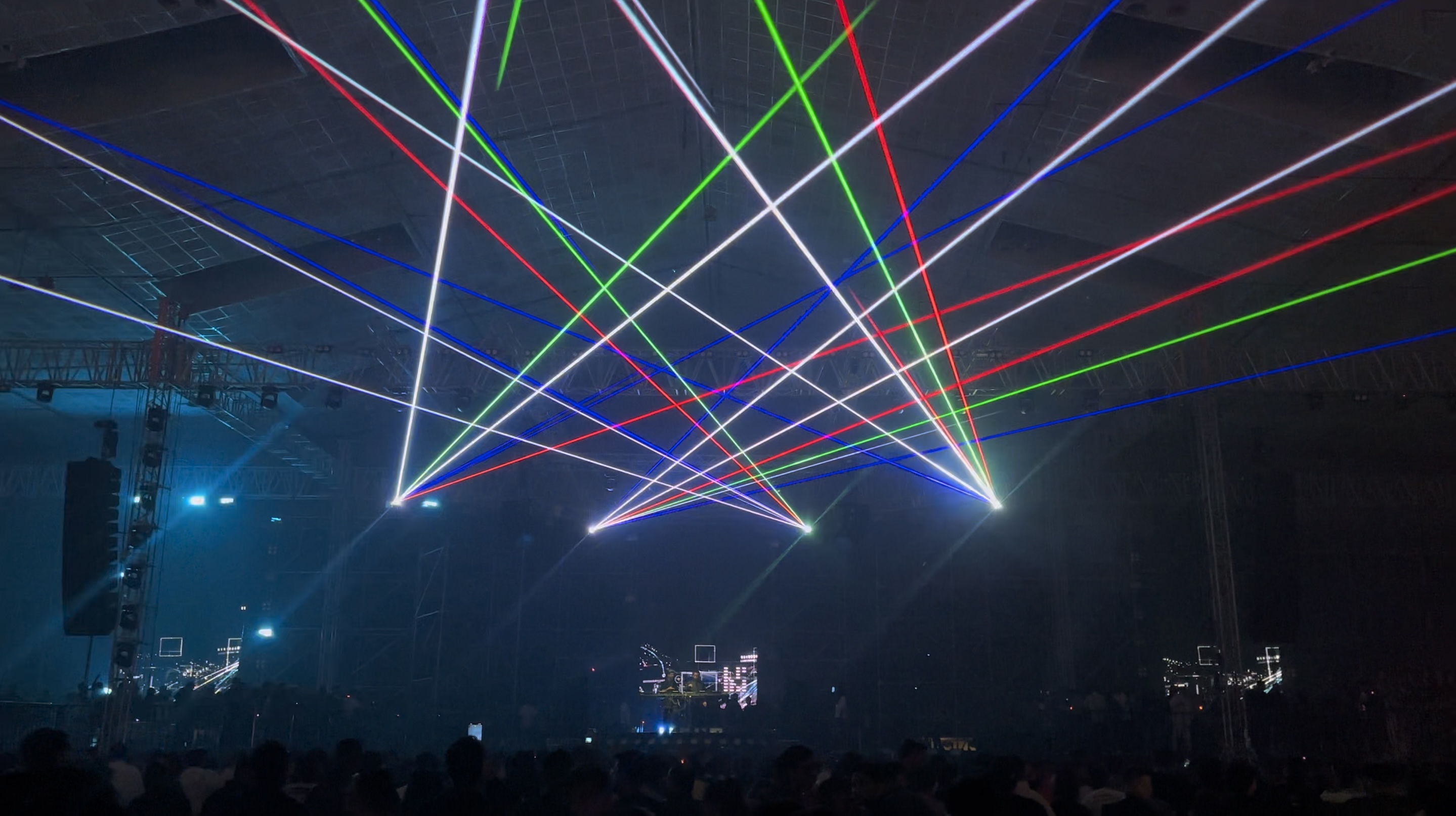 LASER BEAM SHOW